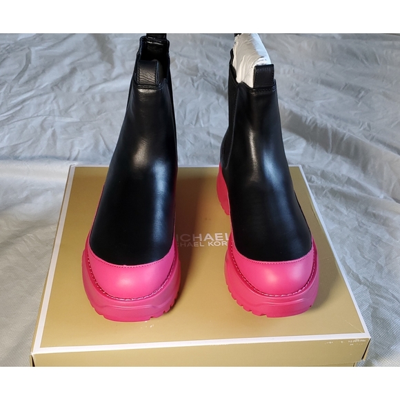 MICHAEL Michael Kors Dupree Leather Chelsea Boot Women's US Size 9.5 Black/Pink - Picture 2 of 13
